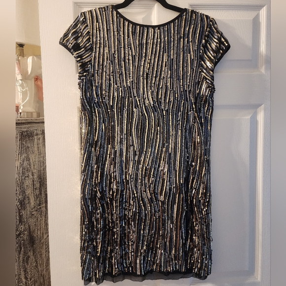AQUA Sequin Dress - Picture 7 of 7
